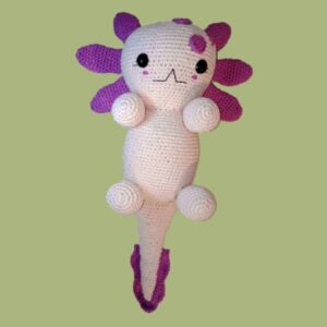 ajolote amigurumi, hecho a mano, reaglo especial, ajolote colgante, ajolote misterioso, ajolote rosa