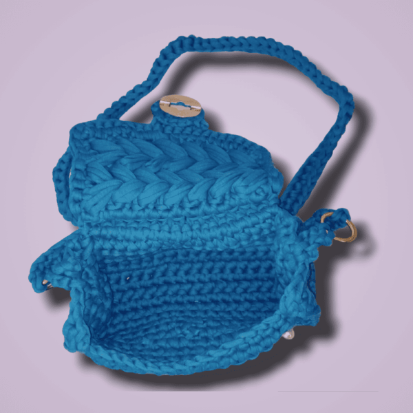 Bolsa Tipo Flap de Fiesta: ¡Tu Compañera Hecha a Mano!