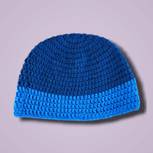 gorro-1 Gorro Azul Futurista - Estilo Cibernético y Personalización